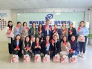 女神們，節(jié)日快樂(lè)！